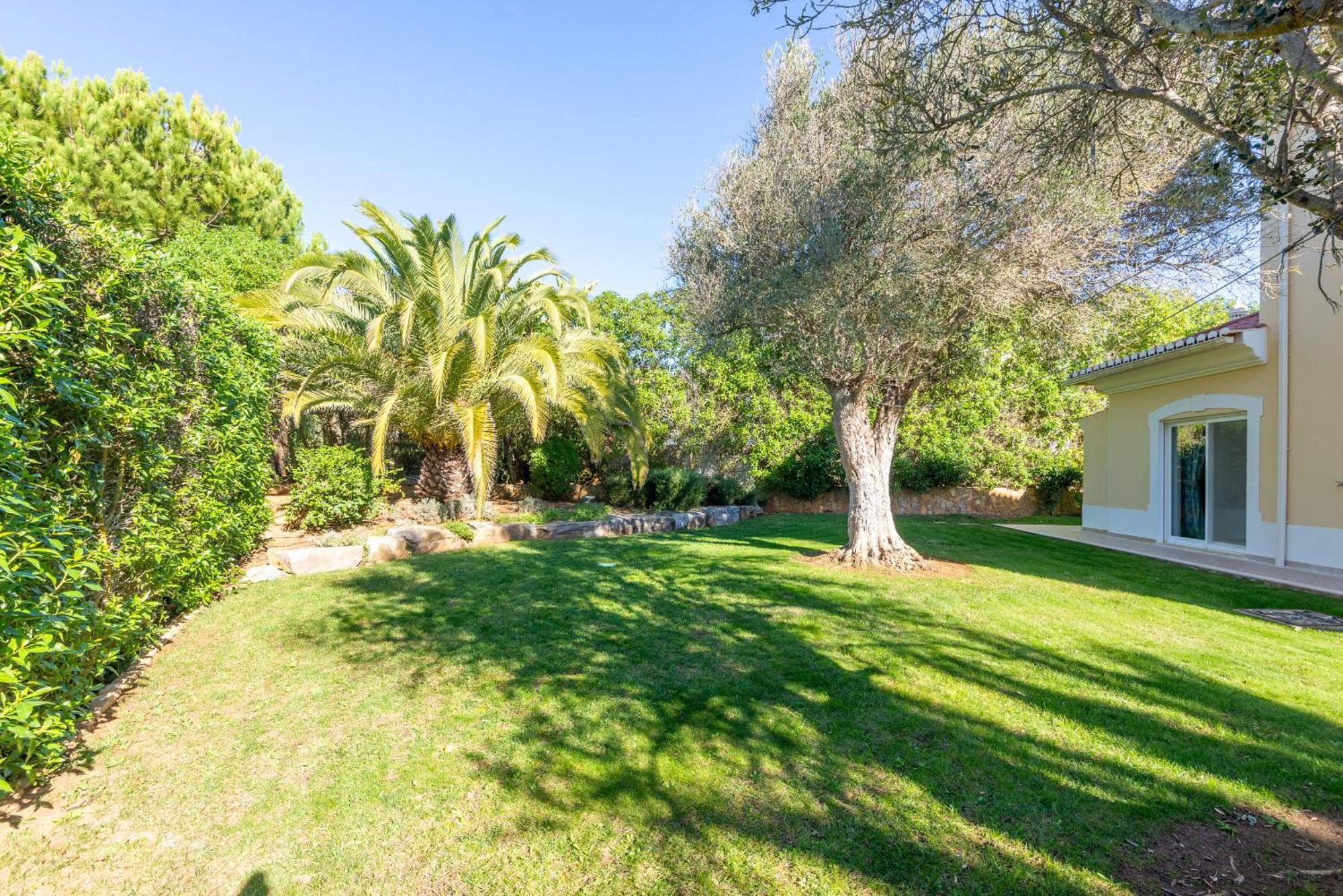 Villa Lote 50 At Boavista Lagos